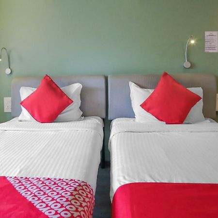 Oyo 6429 Hotel Pearl Púna Kültér fotó